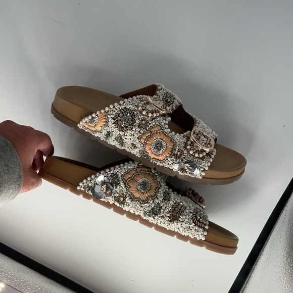 *Like New House of Harlow 1960 beaded slide sandals size 7.5 - Picture 4 of 7